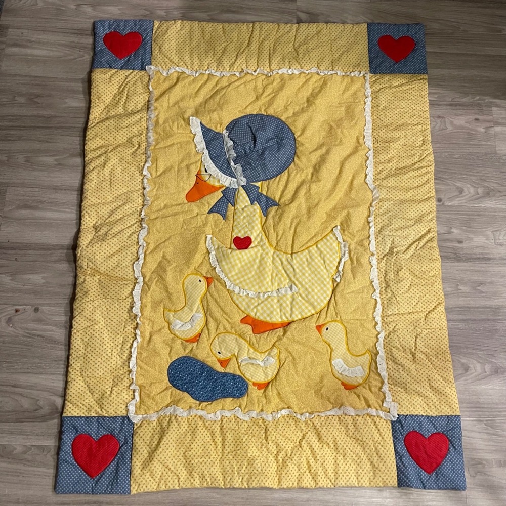 Vintage Mother Goose Baby Toddler 70s Quilt Cottagecore Nostaligia